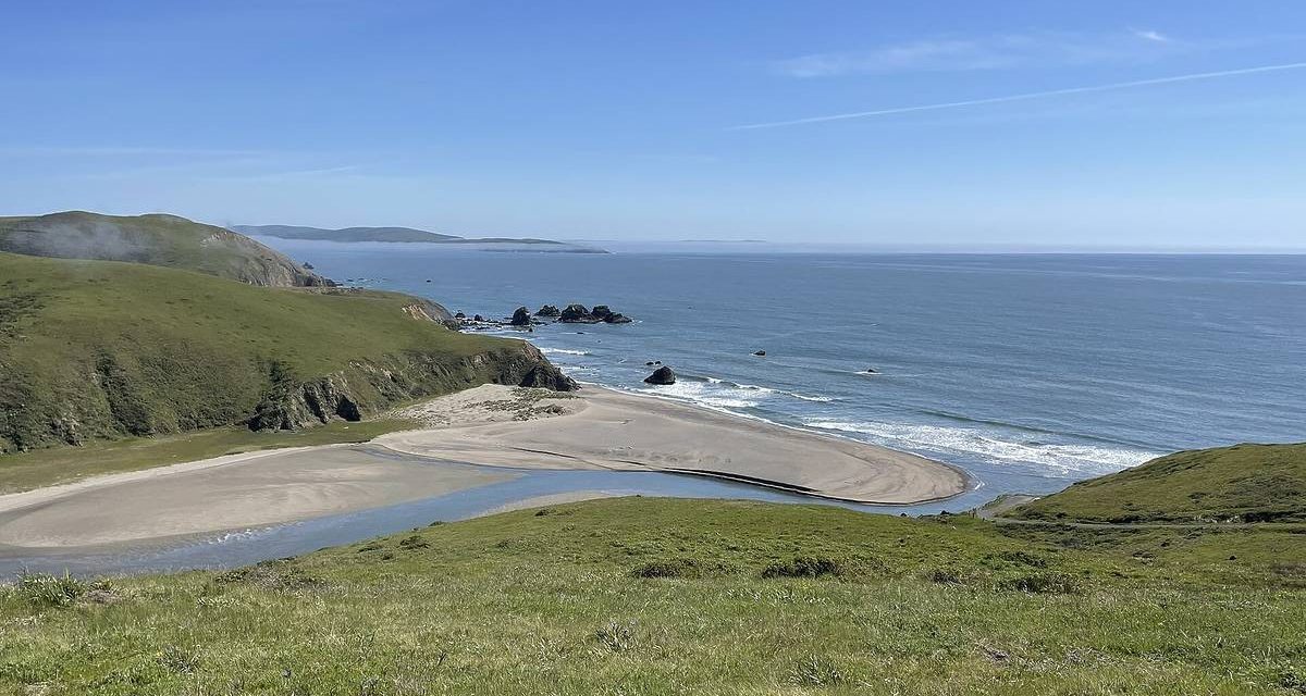 Tertutup Seabad, Pesisir Indah California Kini Bisa Dikunjungi