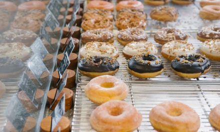 Kuliner Heboh Jakarta! Dough Darlings Sajikan Donat Gurih Khas Bali