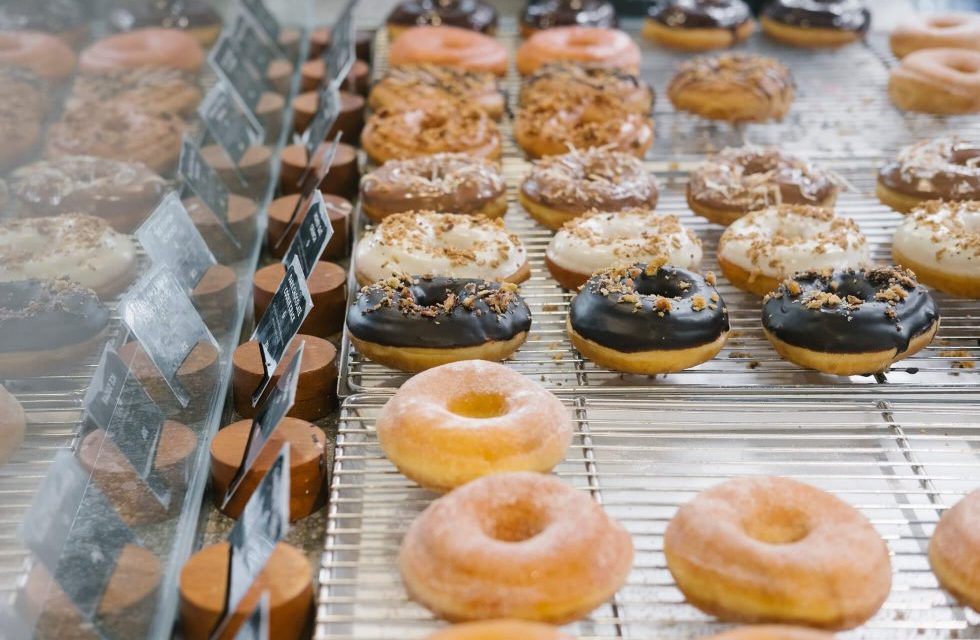 Kuliner Heboh Jakarta! Dough Darlings Sajikan Donat Gurih Khas Bali