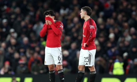 Old Trafford Membeku! Manchester United Tersingkir Tragis dari Piala FA