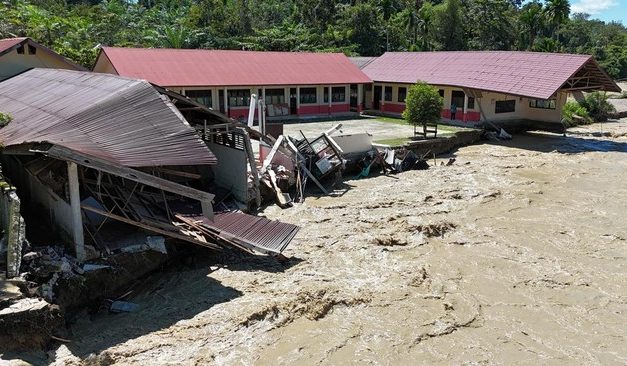 Warga Desa Sikundo Aceh Barat Kini Di Bantu Lewat Helikopter