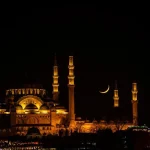 Malam Lailatul Qadar Jadi Lebih Meriah! Ini Tradisi Unik di Berbagai Daerah Indonesia