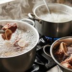 Cara Membuat Kaldu Tulang Sapi Kurban yang Gurih Alami