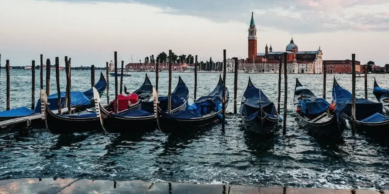 Venesia Naikkan Pajak Wisata 900 Persen, Kini Bayar Rp1 Juta