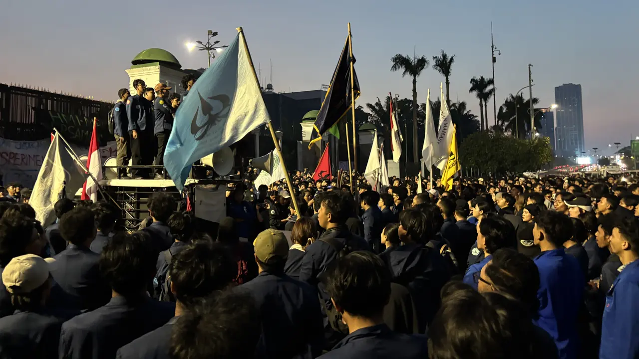 Demo depan DPR