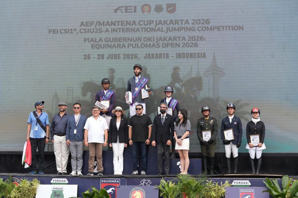 Ramdani Tri Haryanto tampil pada AEF MANTENA Cup Jakarta 2026 di Jakarta International Equestrian Park Pulomas.