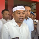 Dedi Mulyadi Beri Bantuan Pendidikan bagi Anak Korban Kekerasan di Bali dan Purwakarta