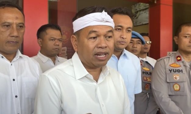 Dedi Mulyadi Beri Bantuan Pendidikan bagi Anak Korban Kekerasan di Bali dan Purwakarta