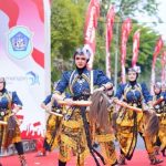 Ratusan Pelajar Ramaikan Karnaval HUT ke-81 RI di Lamongan