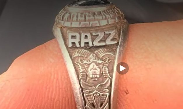 Cincin Hilang 28 Tahun Ditemukan di Danau, Akhirnya Kembali ke Pemilik